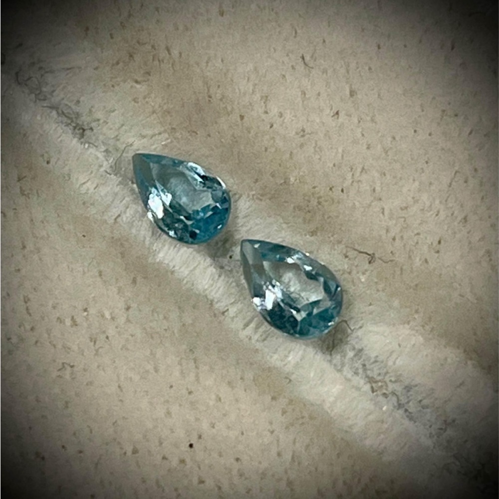 .78 total carat weight - pair of pear cut aquamarine (March birthstone)